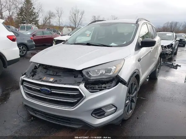 1FMCU0GD2JUC29845 2018 FORD ESCAPE - Image 2