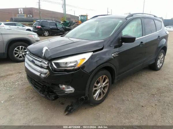 1FMCU0GD2JUC32499 2018 FORD ESCAPE - Image 2