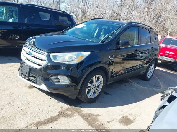 1FMCU0GD2JUC34821 2018 FORD ESCAPE - Image 2