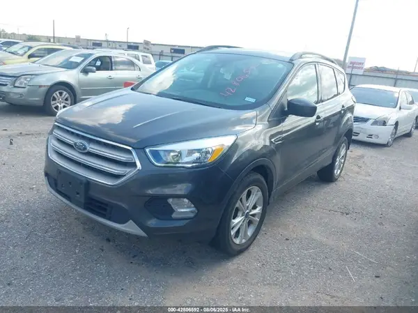 1FMCU0GD2JUC43129 2018 FORD ESCAPE - Image 2