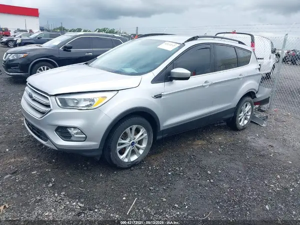 1FMCU0GD2JUC50470 2018 FORD ESCAPE - Image 2