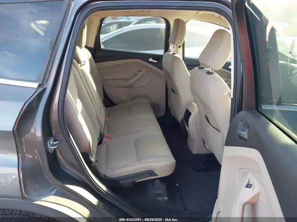 1FMCU0GD2JUC63185 2018 FORD ESCAPE - Image 8