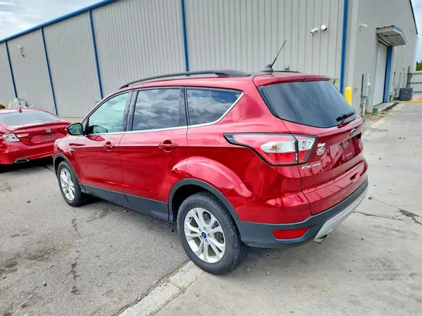 1FMCU0GD2JUC69231 2018 FORD ESCAPE - Image 2