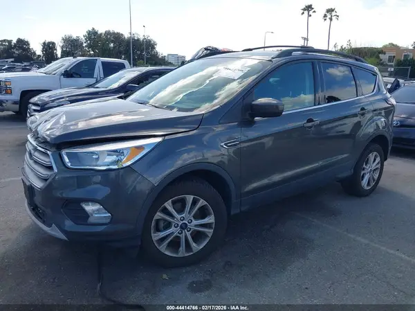 1FMCU0GD2JUC70816 2018 FORD ESCAPE - Image 2