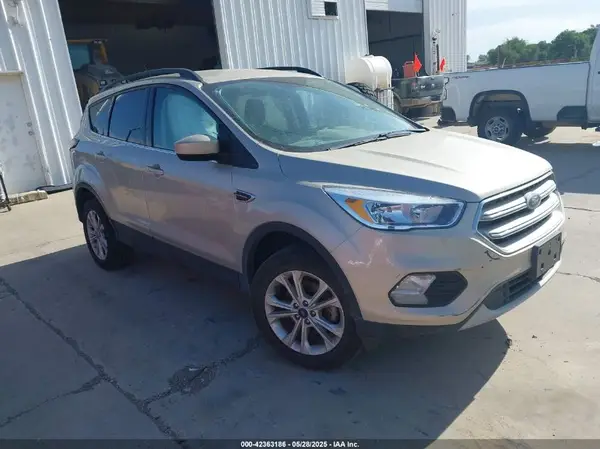1FMCU0GD2JUC94839 2018 FORD ESCAPE - Image 1