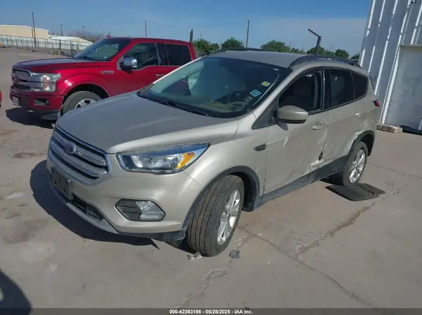 1FMCU0GD2JUC94839 2018 FORD ESCAPE - Image 2