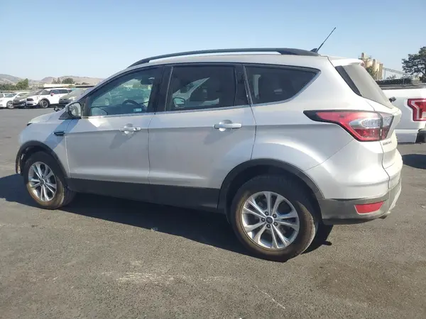 1FMCU0GD2JUC95022 2018 FORD ESCAPE - Image 2
