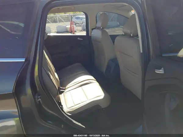 1FMCU0GD2JUD02115 2018 FORD ESCAPE - Image 8