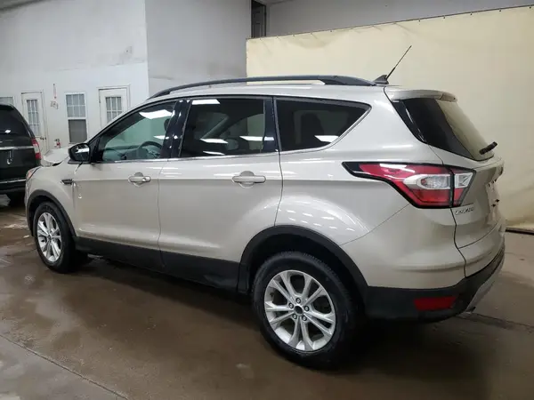1FMCU0GD2JUD18752 2018 FORD ESCAPE - Image 2