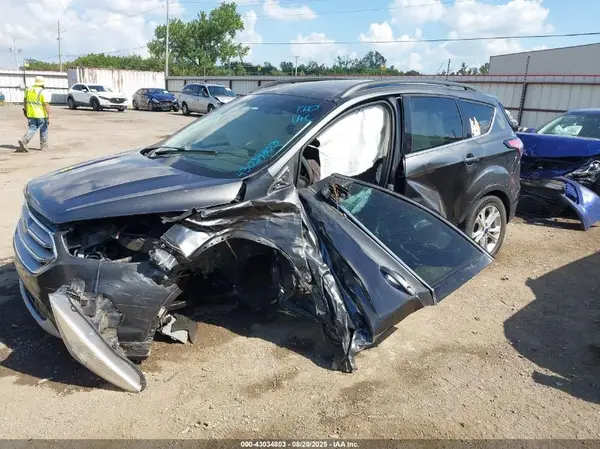 1FMCU0GD2JUD20419 2018 FORD ESCAPE - Image 2