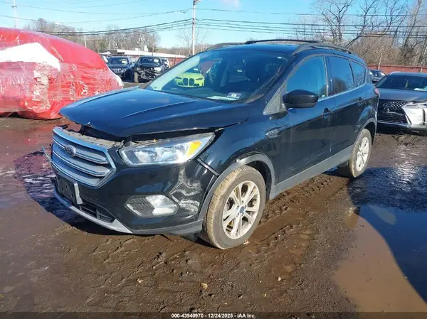 1FMCU0GD2JUD46437 2018 FORD ESCAPE - Image 2