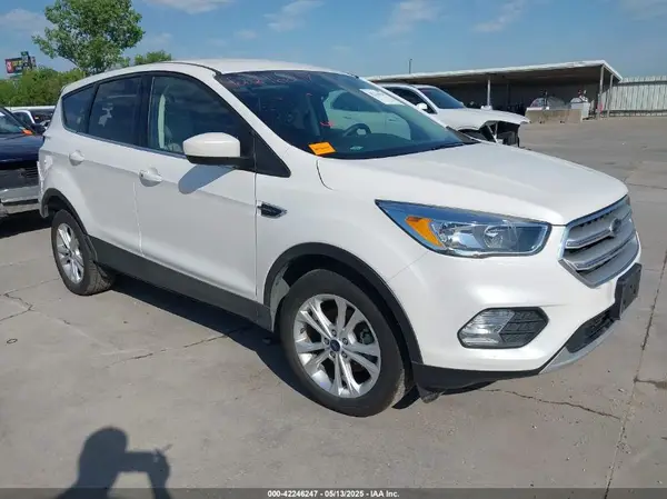 1FMCU0GD2KUA04603 2019 FORD ESCAPE - Image 1