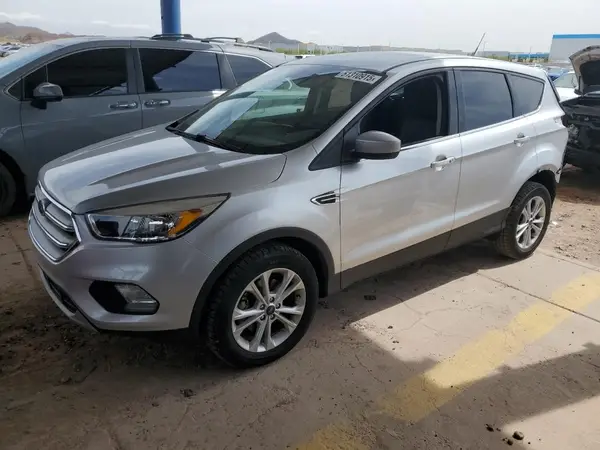 1FMCU0GD2KUA06237 2019 FORD ESCAPE - Image 1