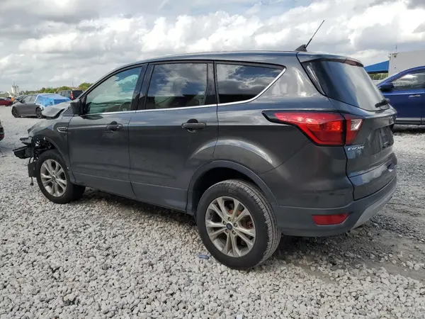 1FMCU0GD2KUA06304 2019 FORD ESCAPE - Image 2
