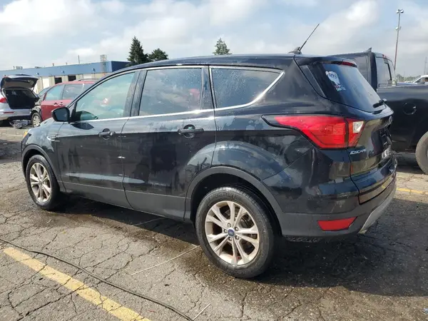 1FMCU0GD2KUA15715 2019 FORD ESCAPE - Image 2