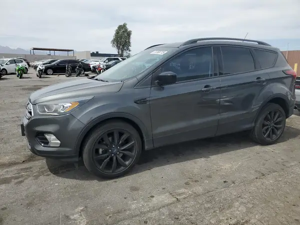 1FMCU0GD2KUA20493 2019 FORD ESCAPE - Image 1