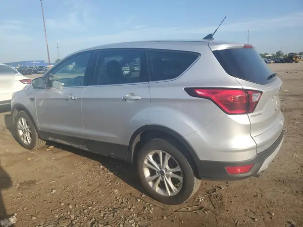 1FMCU0GD2KUA33020 2019 FORD ESCAPE - Image 2