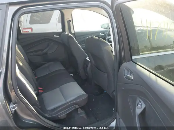 1FMCU0GD2KUA40307 2019 FORD ESCAPE - Image 8