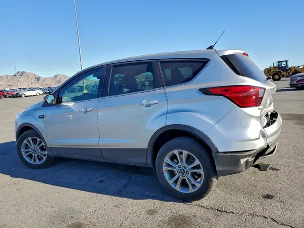 1FMCU0GD2KUA45331 2019 FORD ESCAPE - Image 2