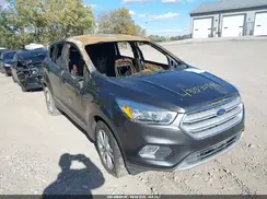 1FMCU0GD2KUA74215 2019 FORD ESCAPE