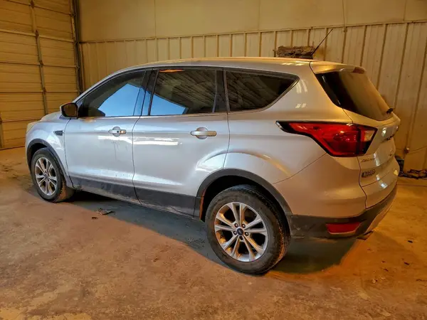 1FMCU0GD2KUB00943 2019 FORD ESCAPE - Image 2