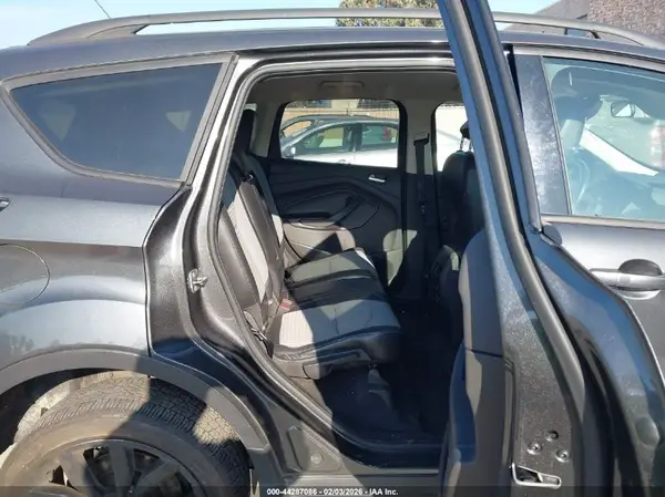 1FMCU0GD2KUB10100 2019 FORD ESCAPE - Image 8