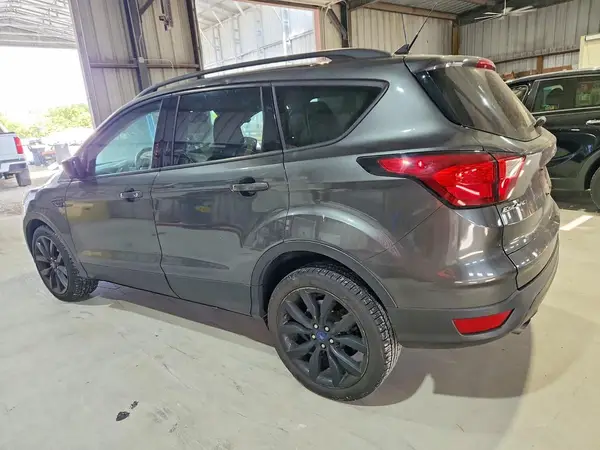 1FMCU0GD2KUB10632 2019 FORD ESCAPE - Image 2