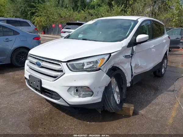 1FMCU0GD2KUB10761 2019 FORD ESCAPE - Image 2