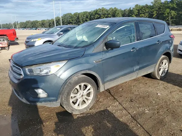 1FMCU0GD2KUB13126 2019 FORD ESCAPE - Image 1