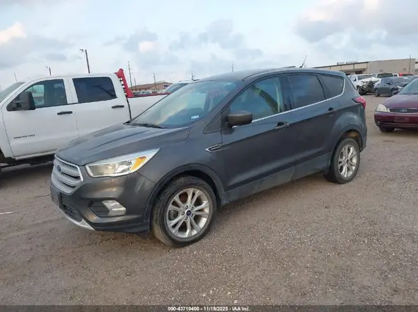 1FMCU0GD2KUB30623 2019 FORD ESCAPE - Image 2