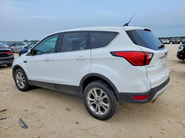 1FMCU0GD2KUB65260 2019 FORD ESCAPE - Image 2