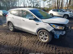 1FMCU0GD2KUB82382 2019 FORD ESCAPE