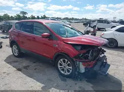 1FMCU0GD2KUB95861 2019 FORD ESCAPE