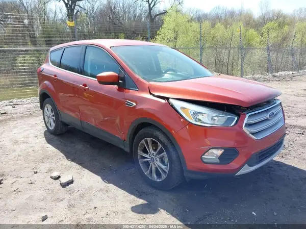 1FMCU0GD2KUC35470 2019 FORD ESCAPE - Image 1