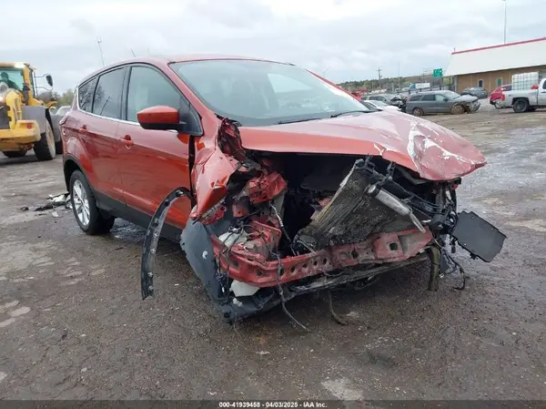 1FMCU0GD2KUC52592 2019 FORD ESCAPE - Image 1