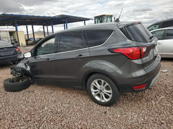 1FMCU0GD2KUC55055 2019 FORD ESCAPE - Image 2