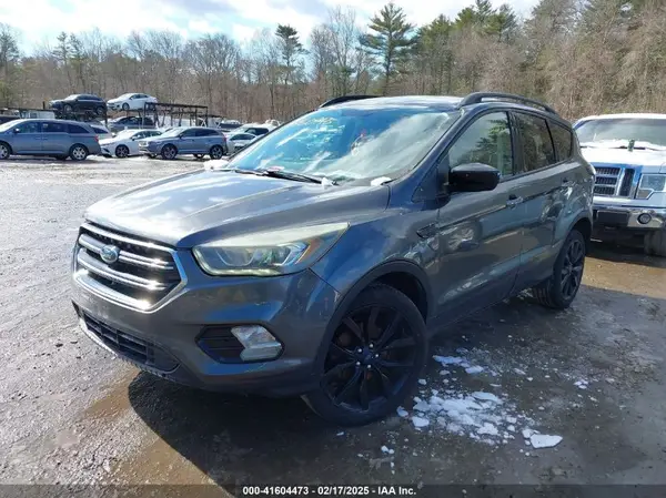 1FMCU0GD3HUA02643 2017 FORD ESCAPE - Image 2
