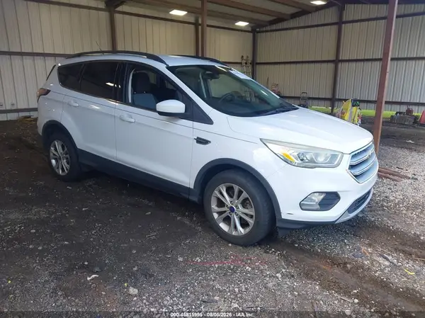 1FMCU0GD3HUA49042 2017 FORD ESCAPE - Image 1