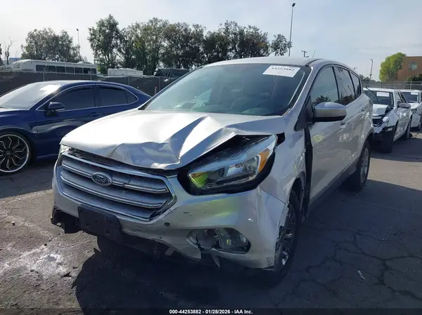 1FMCU0GD3HUA83966 2017 FORD ESCAPE - Image 2