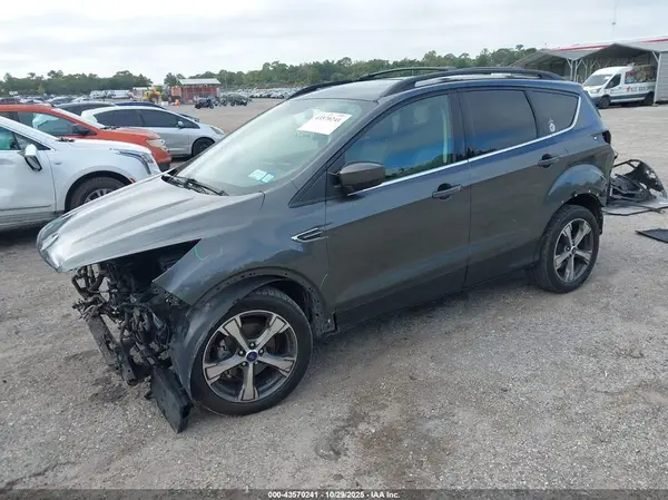 1FMCU0GD3HUA89203 2017 FORD ESCAPE - Image 2