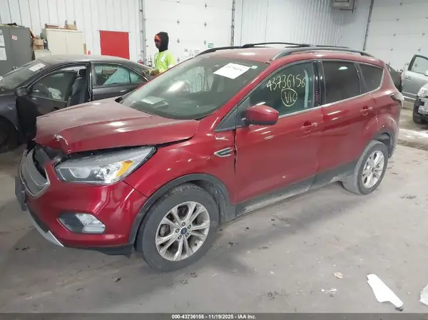 1FMCU0GD3HUB01236 2017 FORD ESCAPE - Image 2