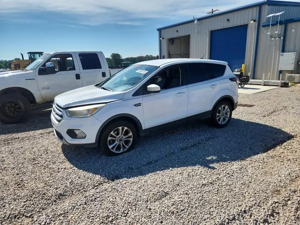 1FMCU0GD3HUB05299 2017 FORD ESCAPE - Image 1