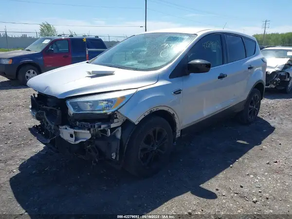 1FMCU0GD3HUB34575 2017 FORD ESCAPE - Image 2
