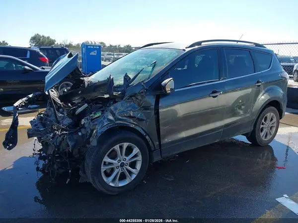 1FMCU0GD3HUB42403 2017 FORD ESCAPE - Image 2