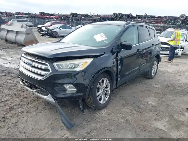 1FMCU0GD3HUB48928 2017 FORD ESCAPE - Image 2