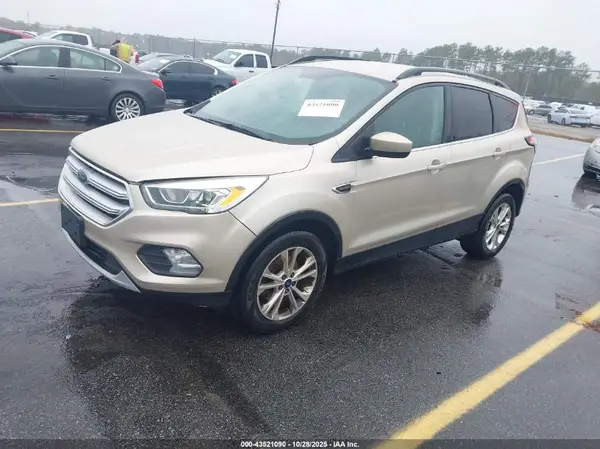 1FMCU0GD3HUB59024 2017 FORD ESCAPE - Image 2