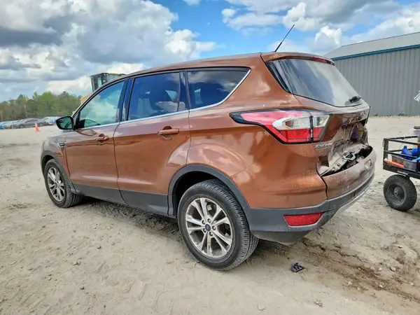 1FMCU0GD3HUB65096 2017 FORD ESCAPE - Image 2