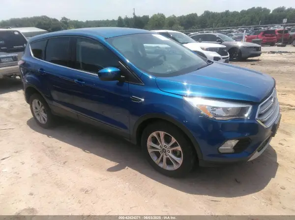 1FMCU0GD3HUB96025 2017 FORD ESCAPE - Image 1