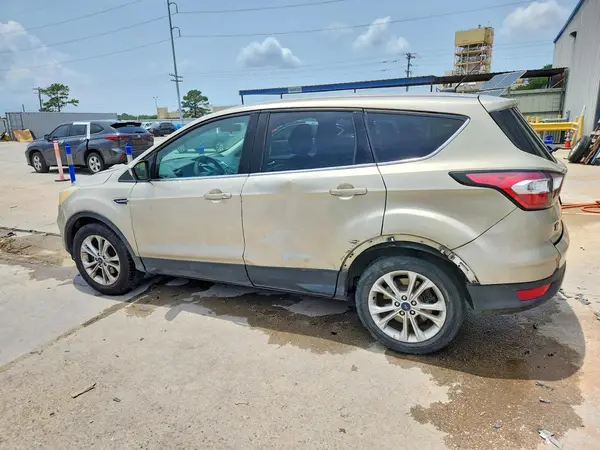 1FMCU0GD3HUC18766 2017 FORD ESCAPE - Image 2