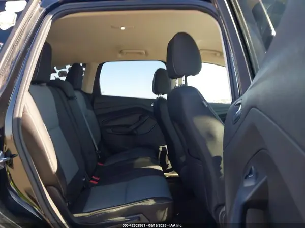 1FMCU0GD3HUC21439 2017 FORD ESCAPE - Image 8